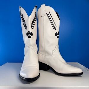 Tall White and Black Western Cowgirl Boots 8.5 Coastal Cowgirl White Leather